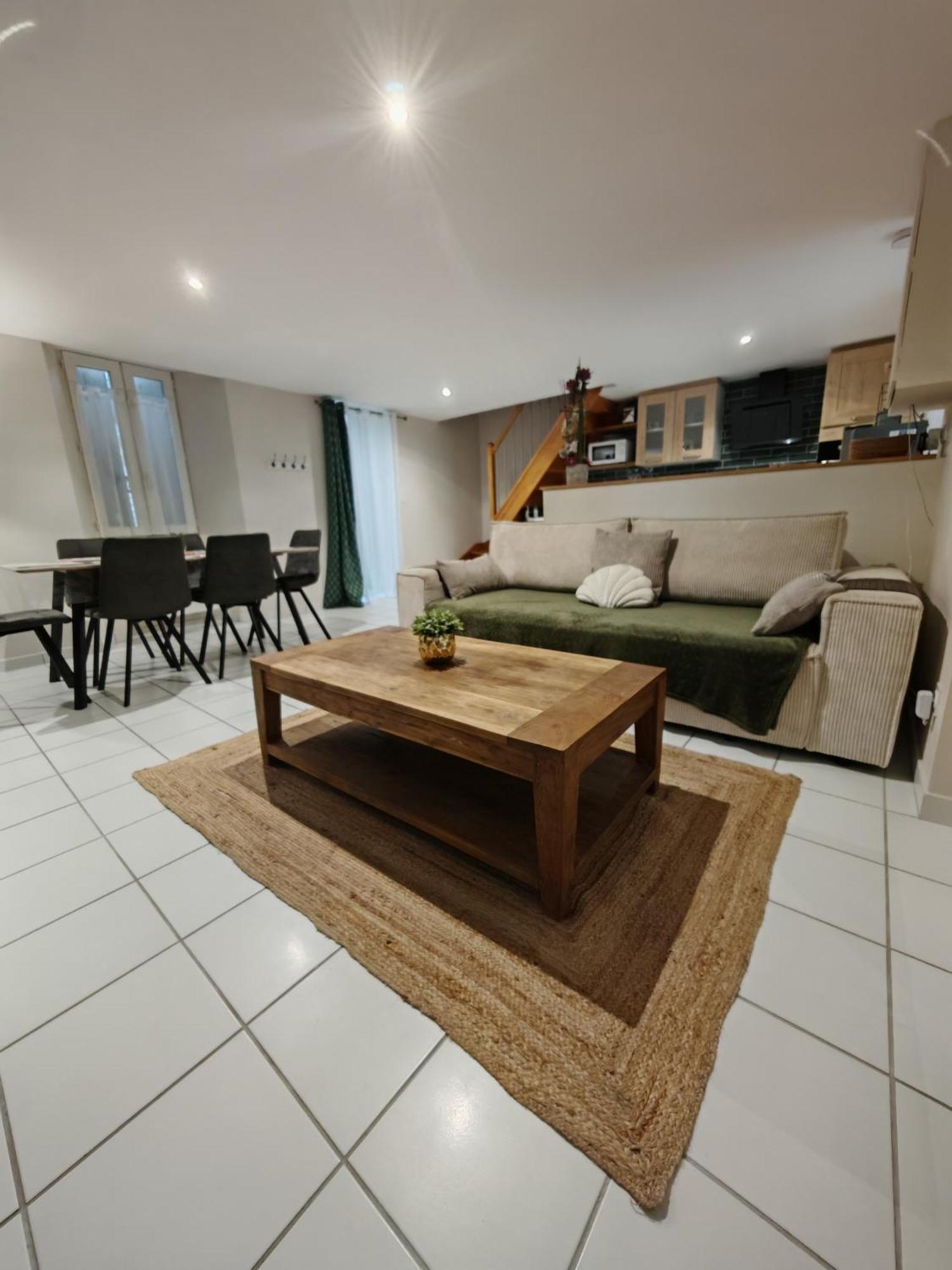 Jolie Maison Au 34 Centre-Ville Angouleme Exterior photo